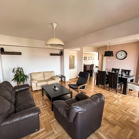 Centre Luxury Apartment سكوبجي المظهر الخارجي الصورة