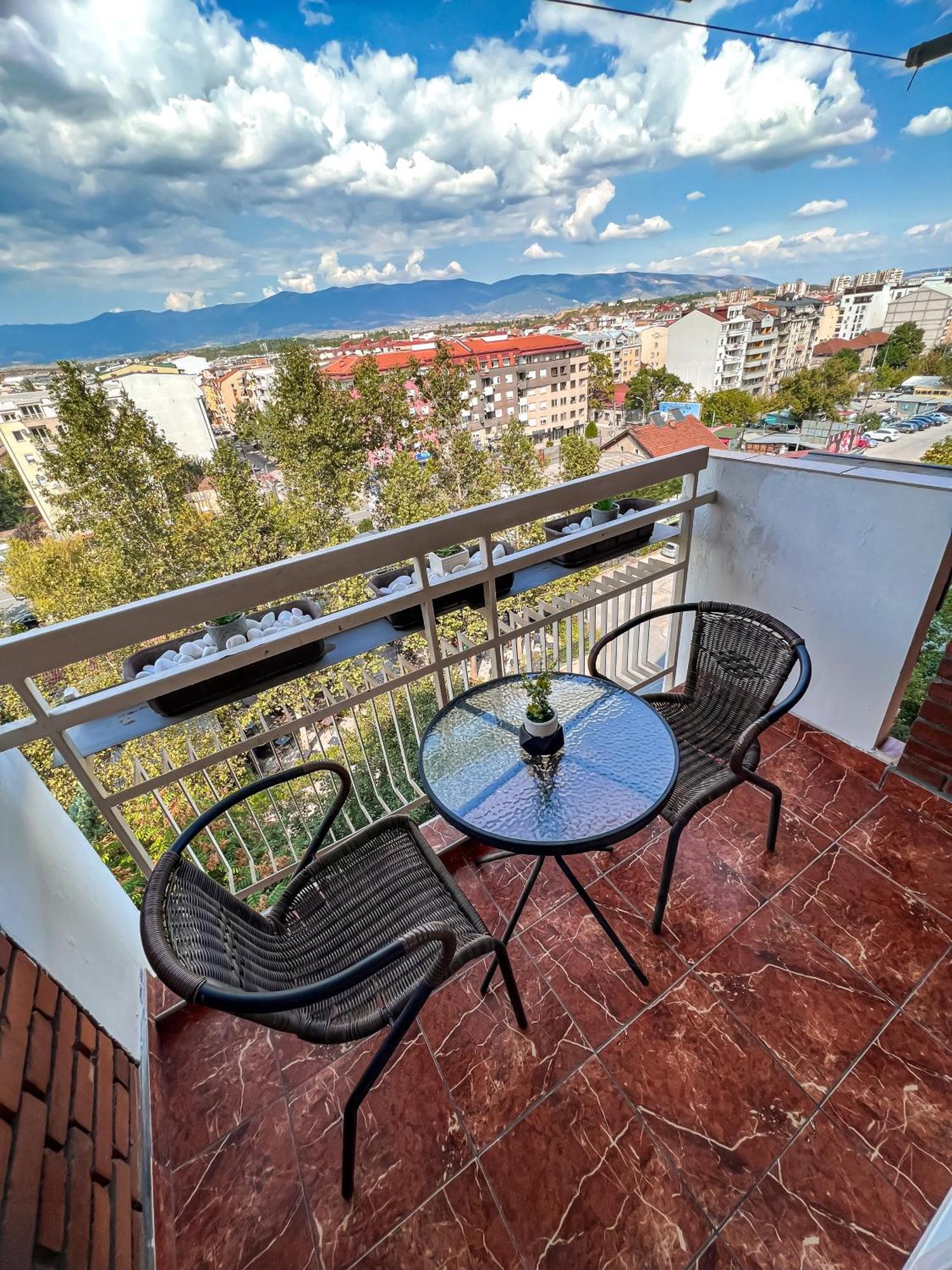 Centre Luxury Apartment سكوبجي المظهر الخارجي الصورة